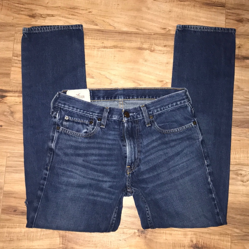 Hollister dark blue jeans 31x32